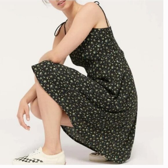 4. Urban Outfitters Ditsy Floral Midi Dress 90s y2k Sun Boho Hippie Festival 0 - Picture 1 of 10